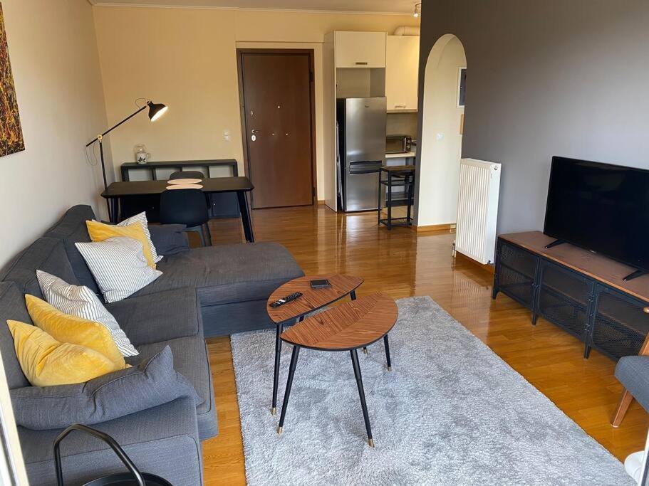Cozy Apartment With Scenic View Atény Exteriér fotografie